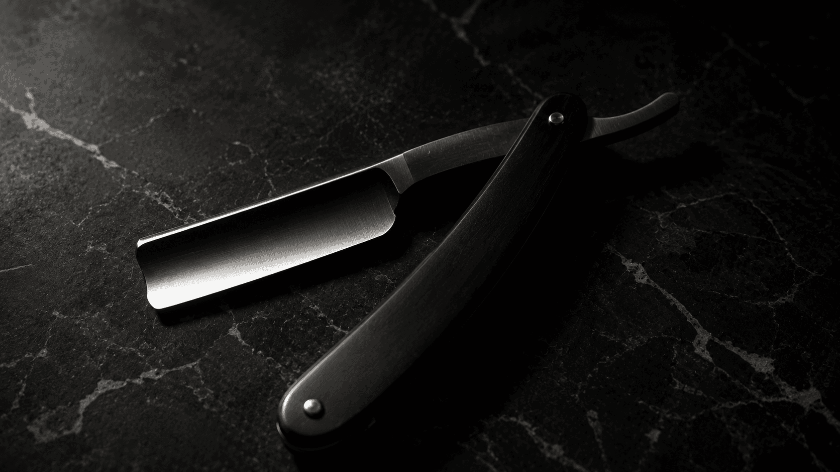 Straight razor detail